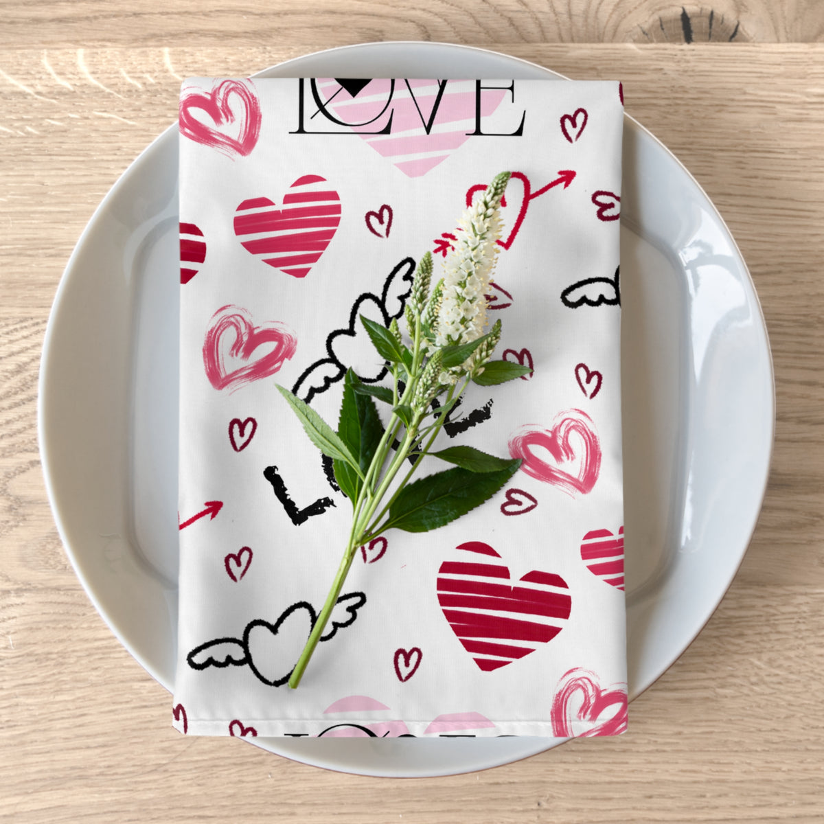 Valentine Love and Hearts Napkins 4 piece set