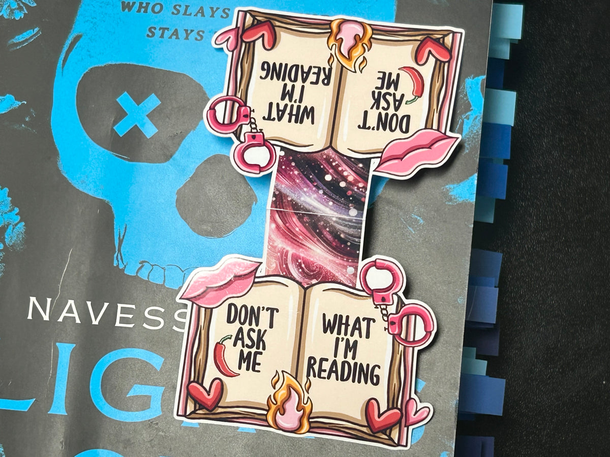 Gothic Style Bookmark Dark Romance Design Reading Accessory Collection Premium Quality Construction Double Sided Photo Marker Book Lover Gift Literature Fan Present Women Reading Essential Beautiful Page Keeper Glossy Laminated Material