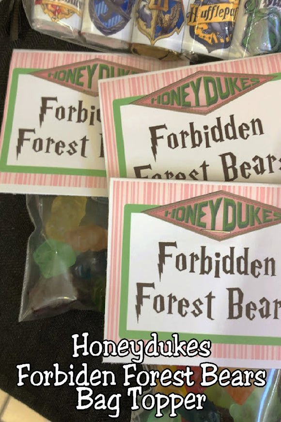 Bring a bit of Honeydukes candy store to your Harry Potter party with this printable bag topper. Simply add some gummy bears and give a candy treat as your party favor or on your dessert table at your Harry Potter party.