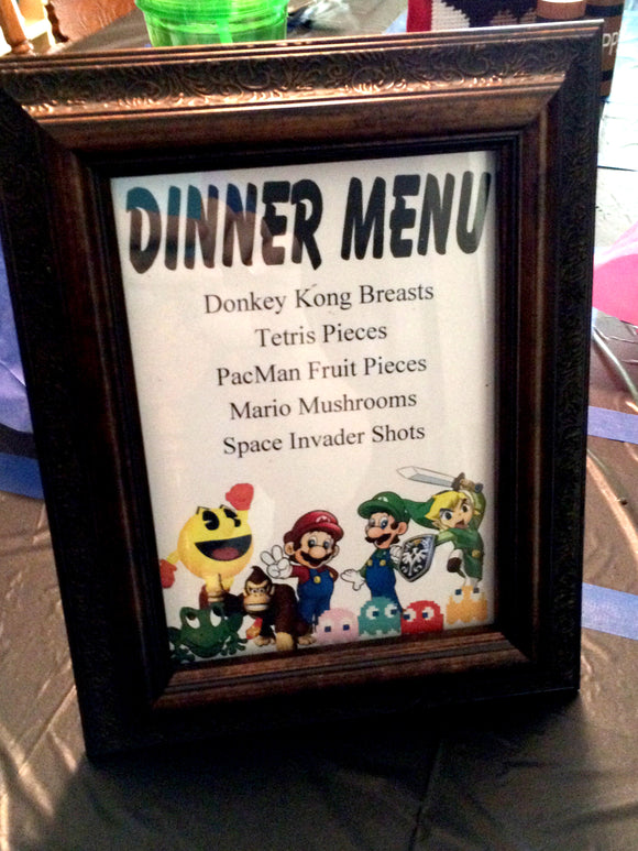 Decorate your video game party with all your favorite characters from your 1980s arcade games. Poster comes with 2 5x7 posters on one 300 dpi JPG printable sheet.  Each poster can be used as a menu card, an invite, a thank you card, a poster, or any other way you desire.
